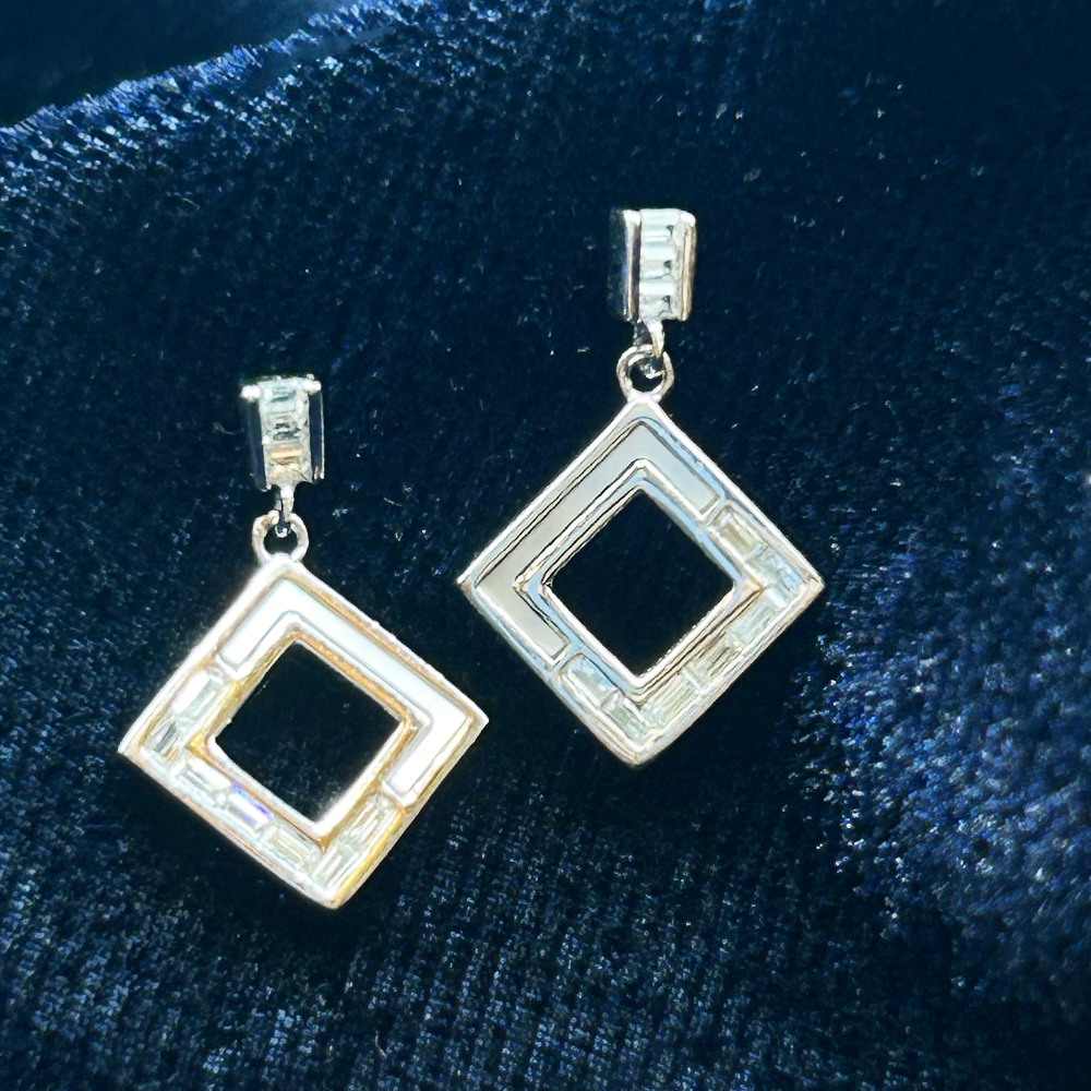 Shop Primary Image Shop Primary Image